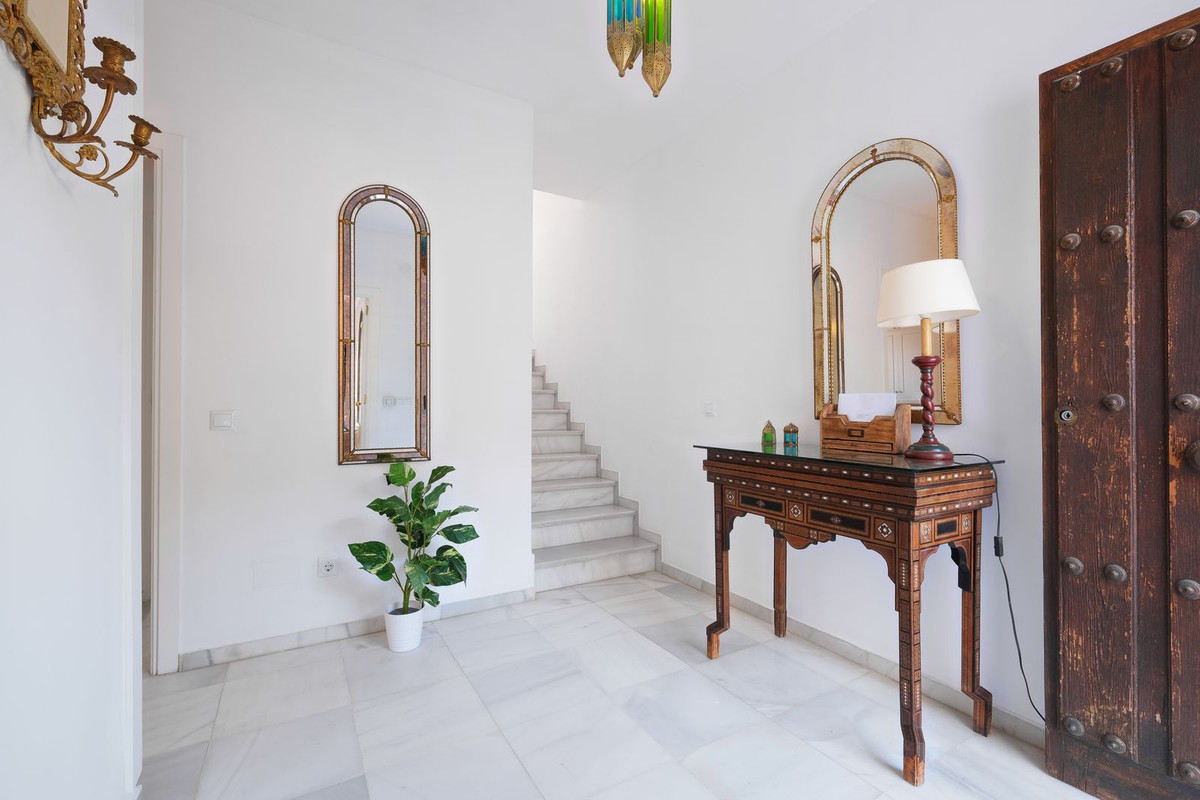 4 Bed Townhouse for sale in Marbella Costa Del Sol, Málaga, Spain