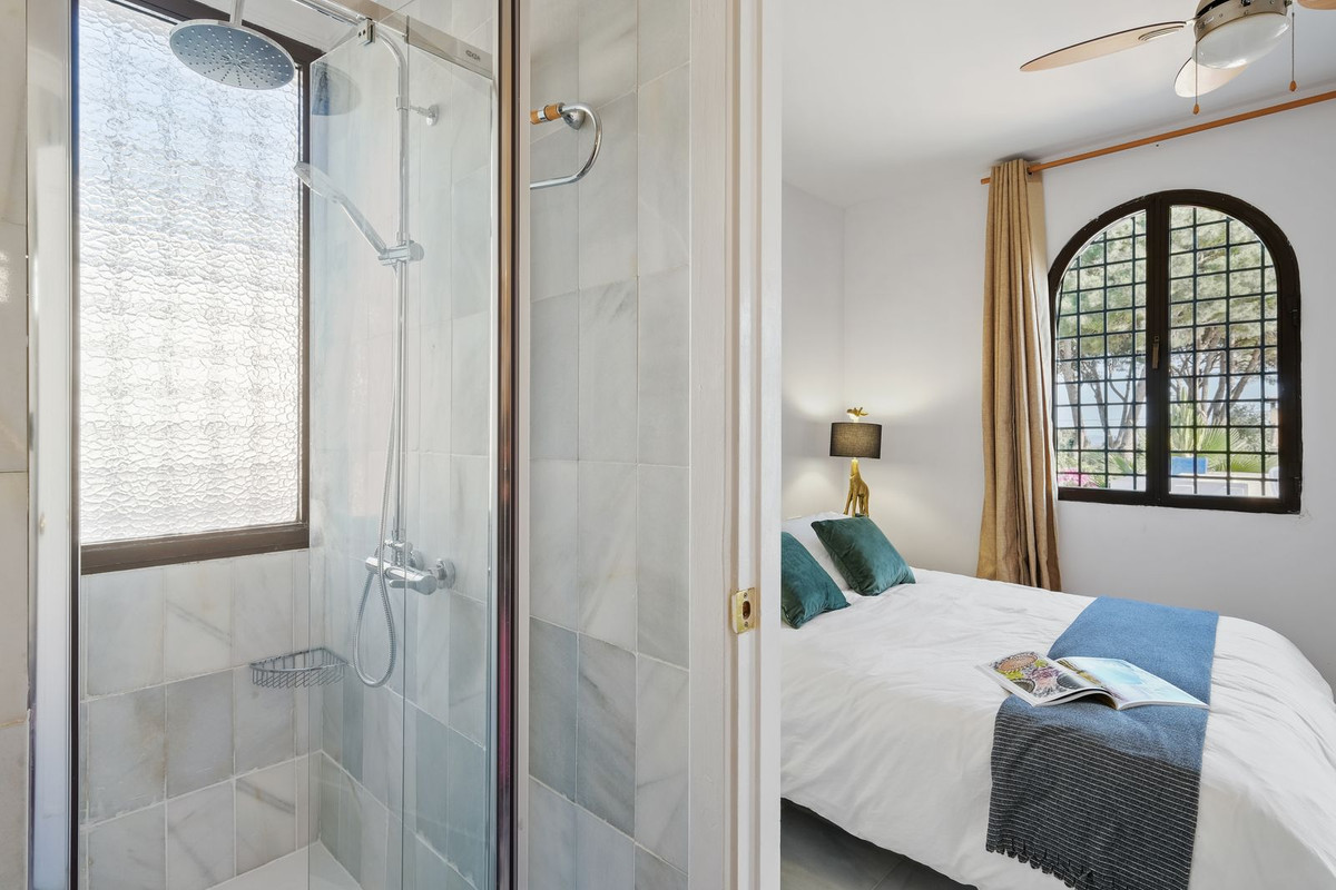 4 Bed Townhouse for sale in Marbella Costa Del Sol, Málaga, Spain