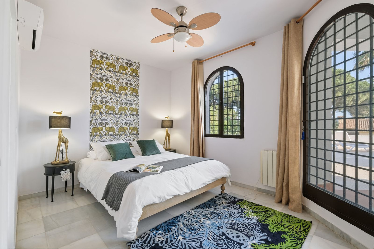 4 Bed Townhouse for sale in Marbella Costa Del Sol, Málaga, Spain