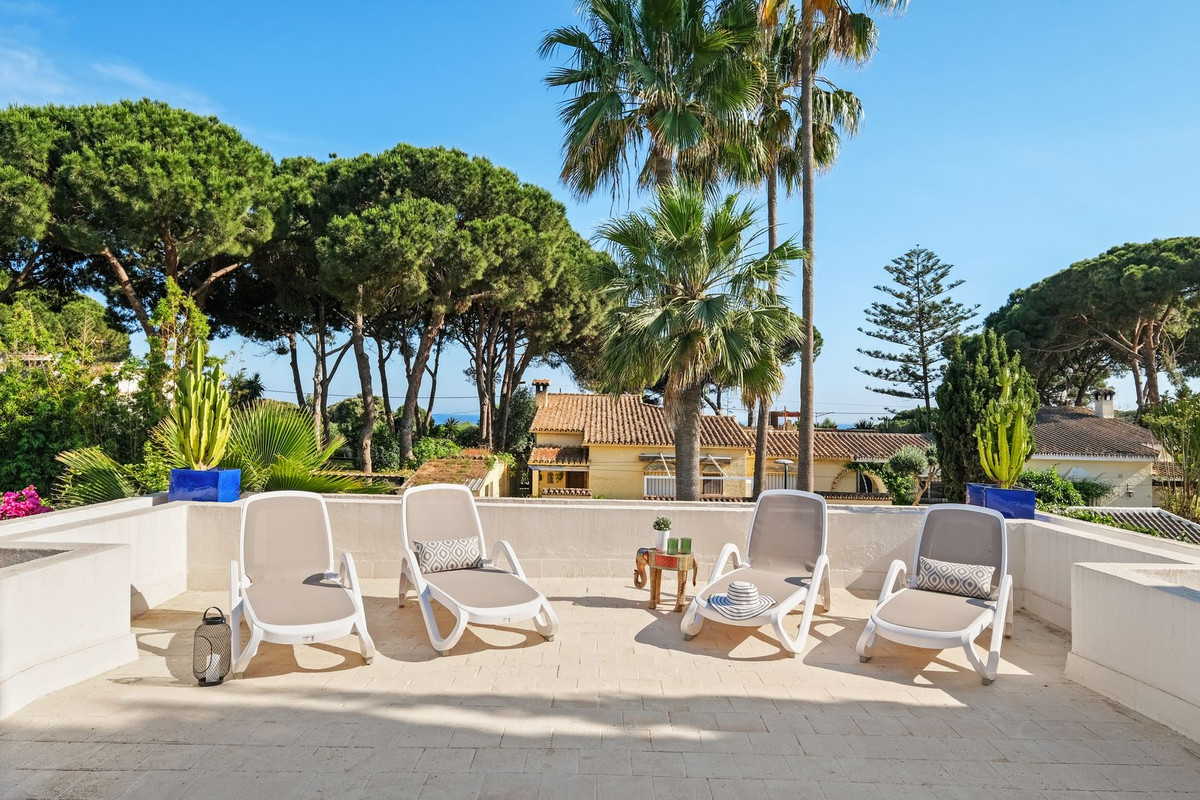 4 Bed Townhouse for sale in Marbella Costa Del Sol, Málaga, Spain