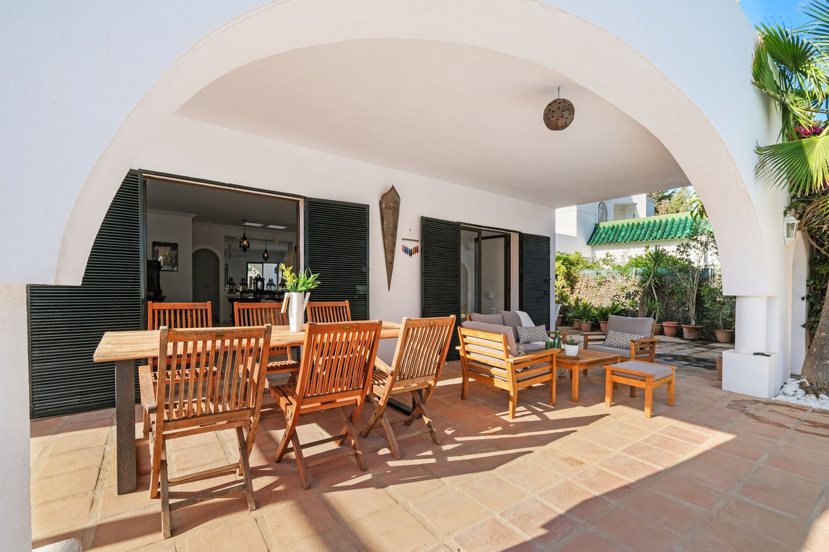 4 Bed Townhouse for sale in Marbella Costa Del Sol, Málaga, Spain