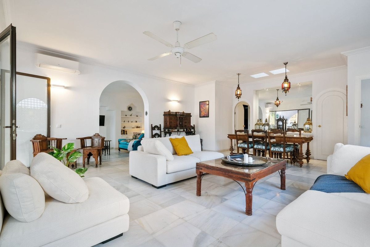 4 Bed Townhouse for sale in Marbella Costa Del Sol, Málaga, Spain