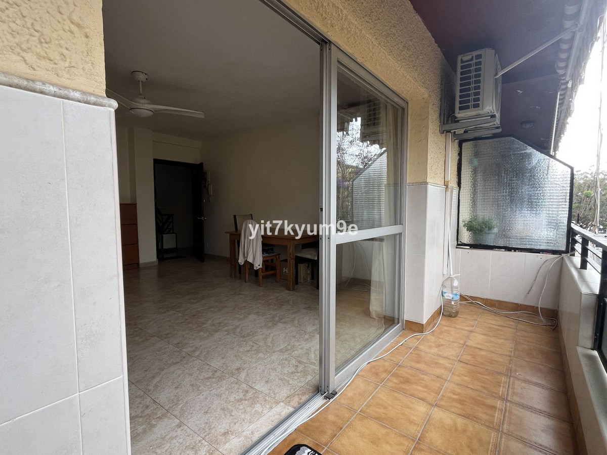 3 Bed Apartment for sale in Fuengirola Costa Del Sol, Málaga, Spain