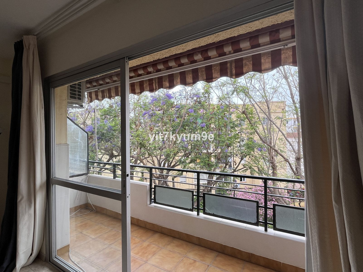 3 Bed Apartment for sale in Fuengirola Costa Del Sol, Málaga, Spain