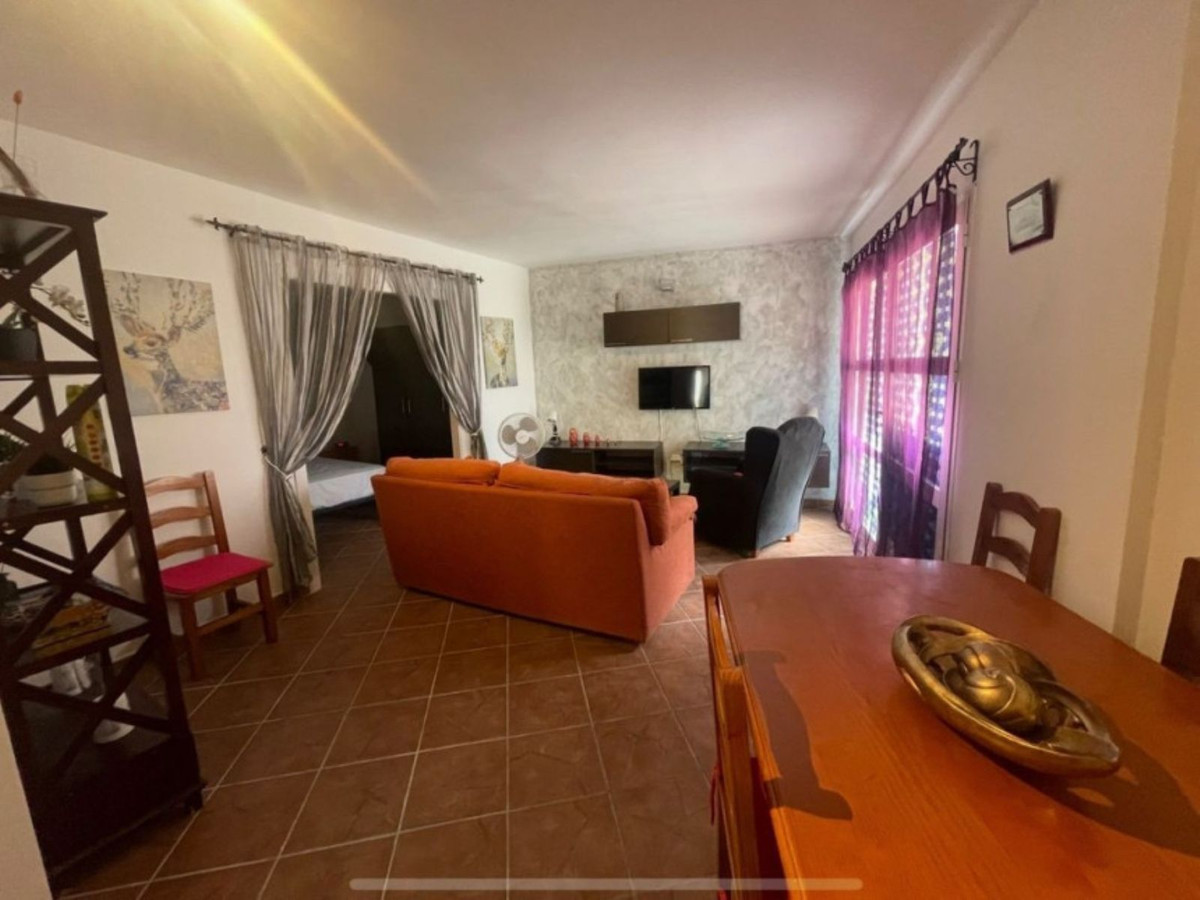 Se vende Apartamento Planta Media de 2 dormitorios en Costa Del Sol, Málaga, España