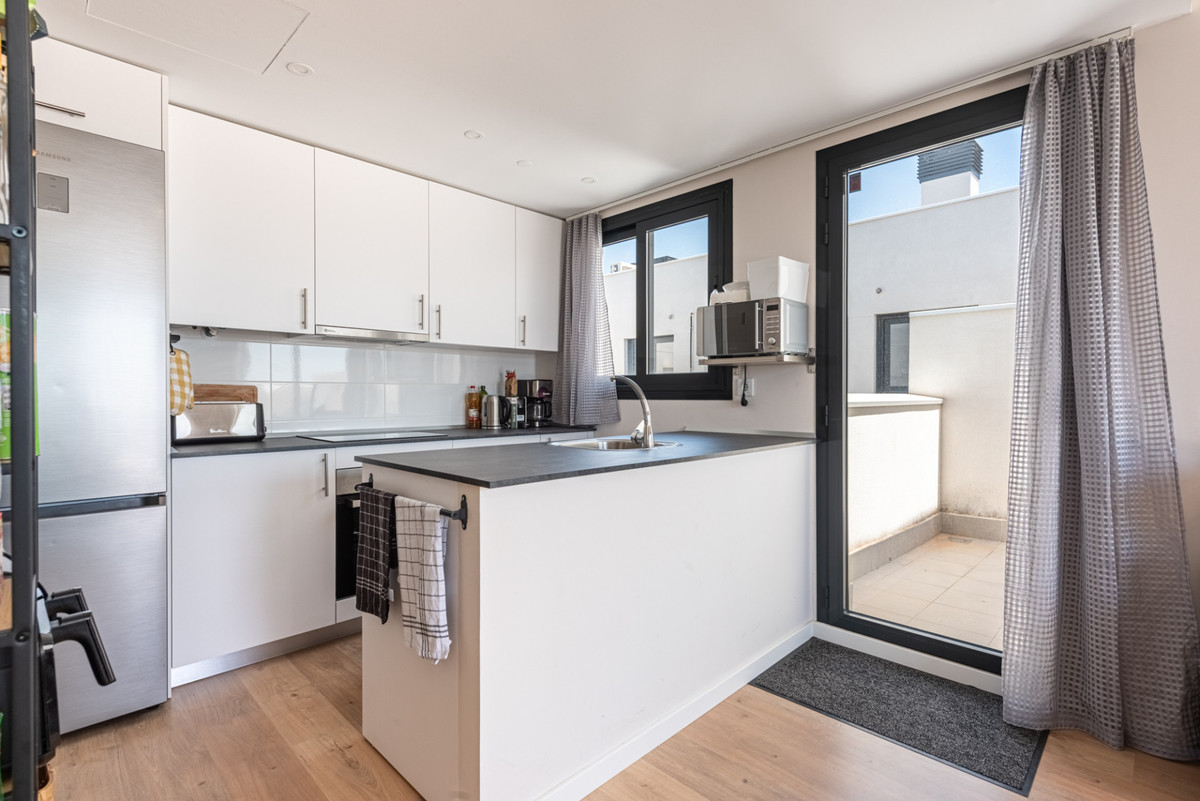 3 Bed Apartment for sale in Las Lagunas Costa Del Sol, Málaga, Spain