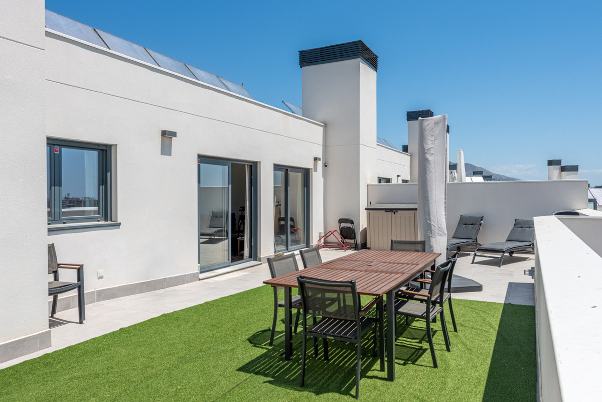 3 Bed Apartment for sale in Las Lagunas Costa Del Sol, Málaga, Spain