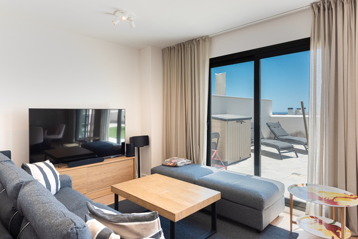 3 Bed Apartment for sale in Las Lagunas Costa Del Sol, Málaga, Spain