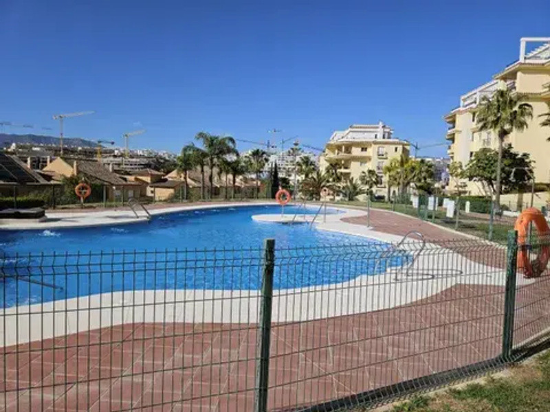 Se vende Apartamento Planta Media de 2 dormitorios en Costa Del Sol, Málaga, España