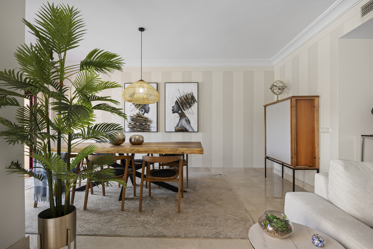 3 Bed Apartment for sale in San Pedro De Alcántara Costa Del Sol, Málaga, Spain