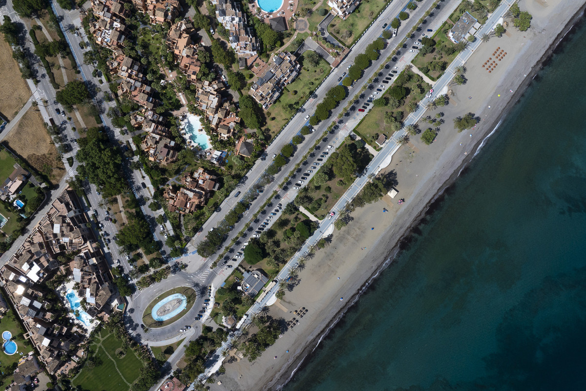 3 Bed Apartment for sale in San Pedro De Alcántara Costa Del Sol, Málaga, Spain