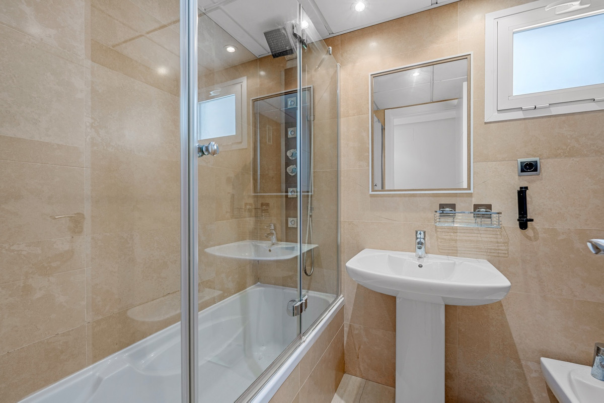 1 Bed Apartment for sale in Serena Golf Costa Calida, Murcia, Spain