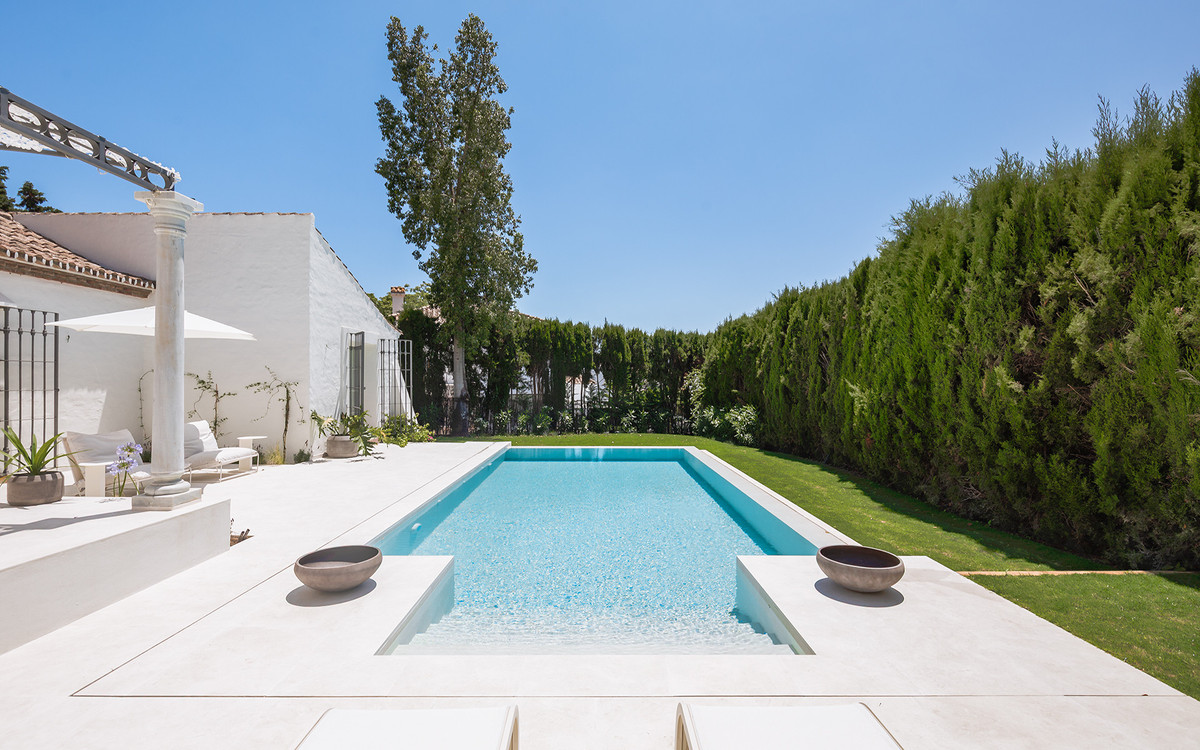 3 Bed Townhouse for sale in Guadalmina Alta Costa Del Sol, Málaga, Spain