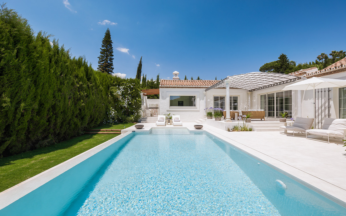 3 Bed Townhouse for sale in Guadalmina Alta Costa Del Sol, Málaga, Spain