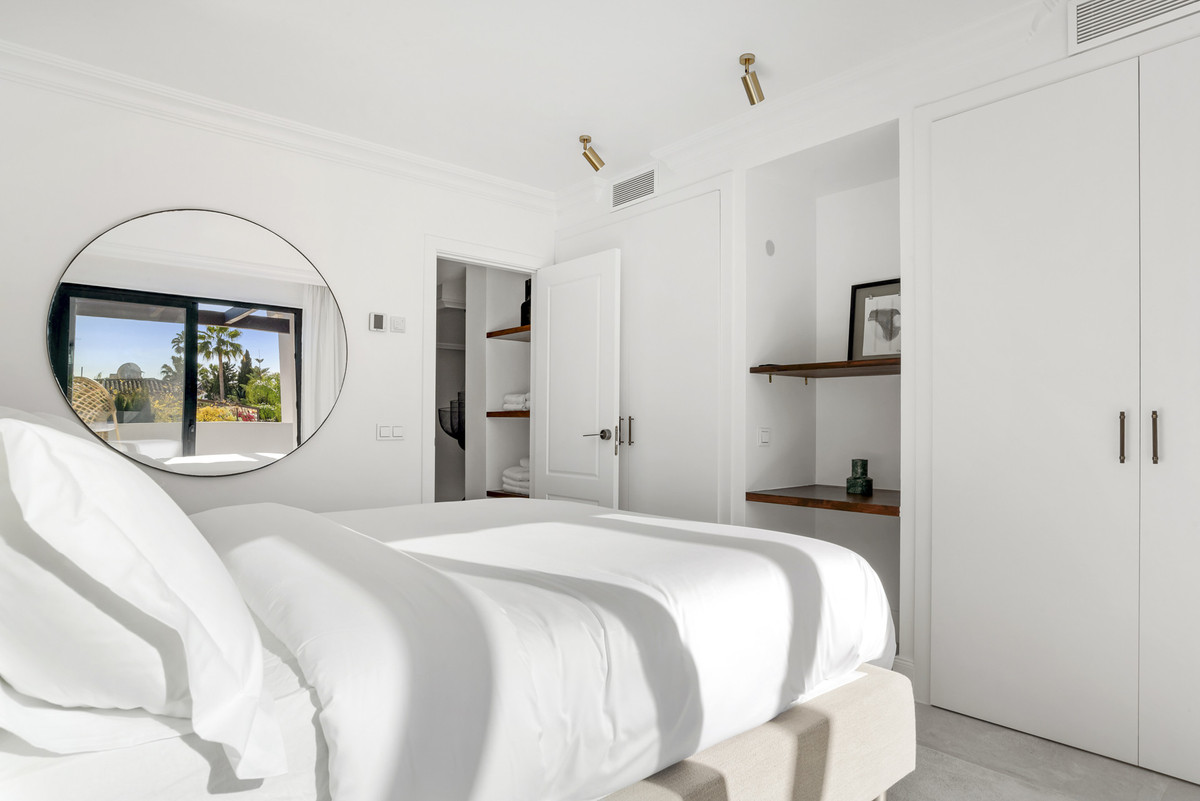 Se vende Villa - Chalet de 6 dormitorios en Costa Del Sol, Málaga, España
