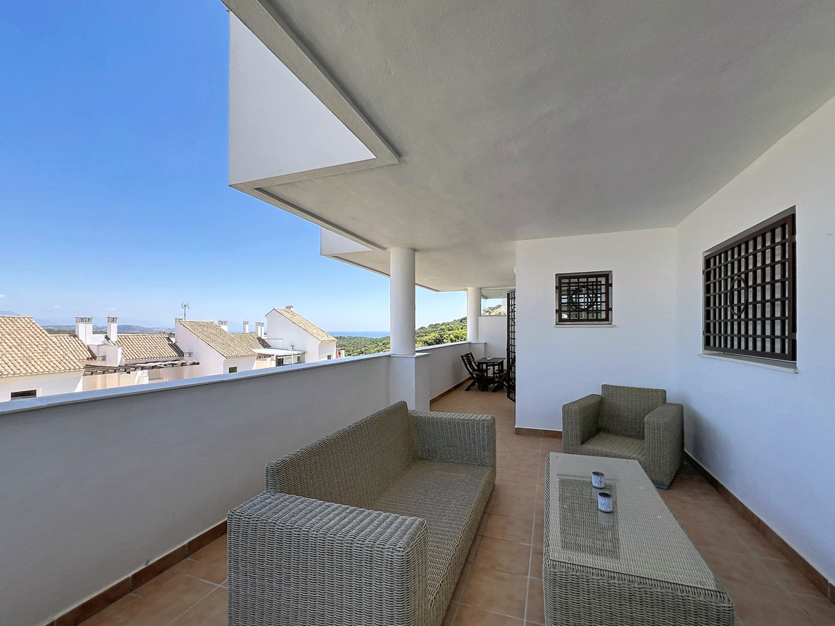 2 Bed Apartment for sale in La Alcaidesa Costa Del Sol, Cádiz, Spain