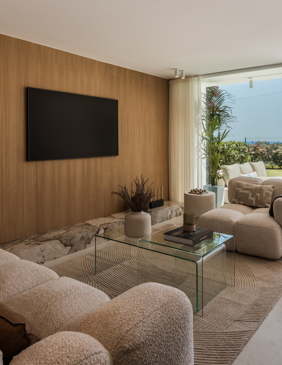 4 Bed Apartment for sale in Aloha Costa Del Sol, Málaga, Spain