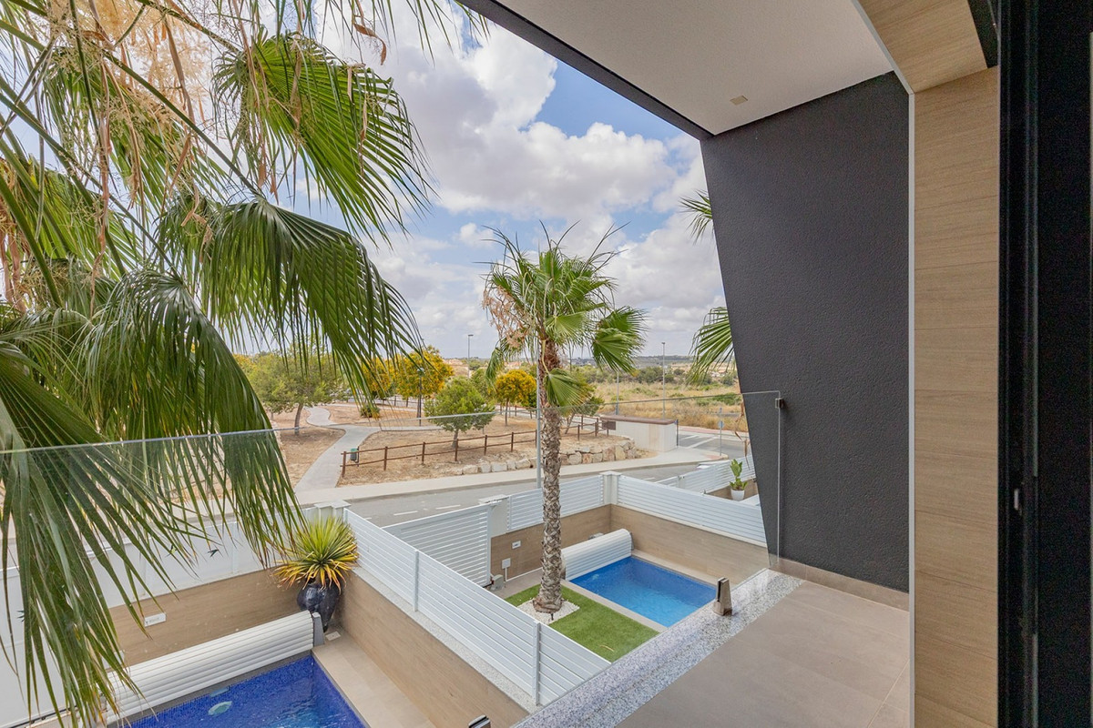 3 Bed Townhouse for sale in Benijofar Costa Blanca, Alicante, Spain