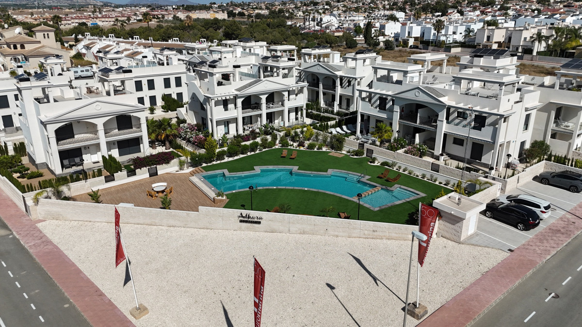 Se vende Bungalow de 2 dormitorios en Costa Blanca, Alicante, España