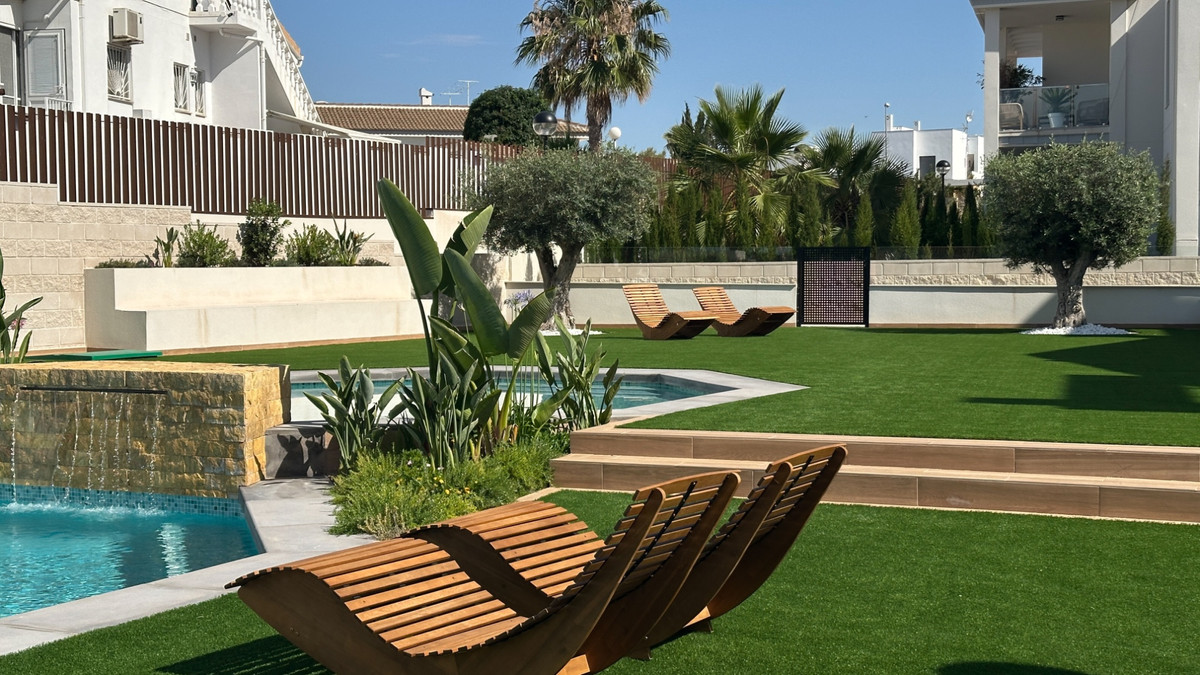 Se vende Bungalow de 2 dormitorios en Costa Blanca, Alicante, España