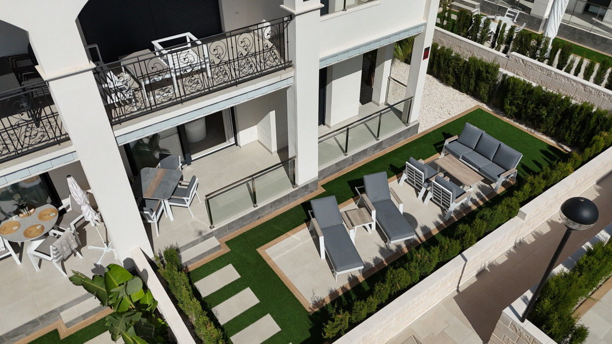 Se vende Bungalow de 2 dormitorios en Costa Blanca, Alicante, España
