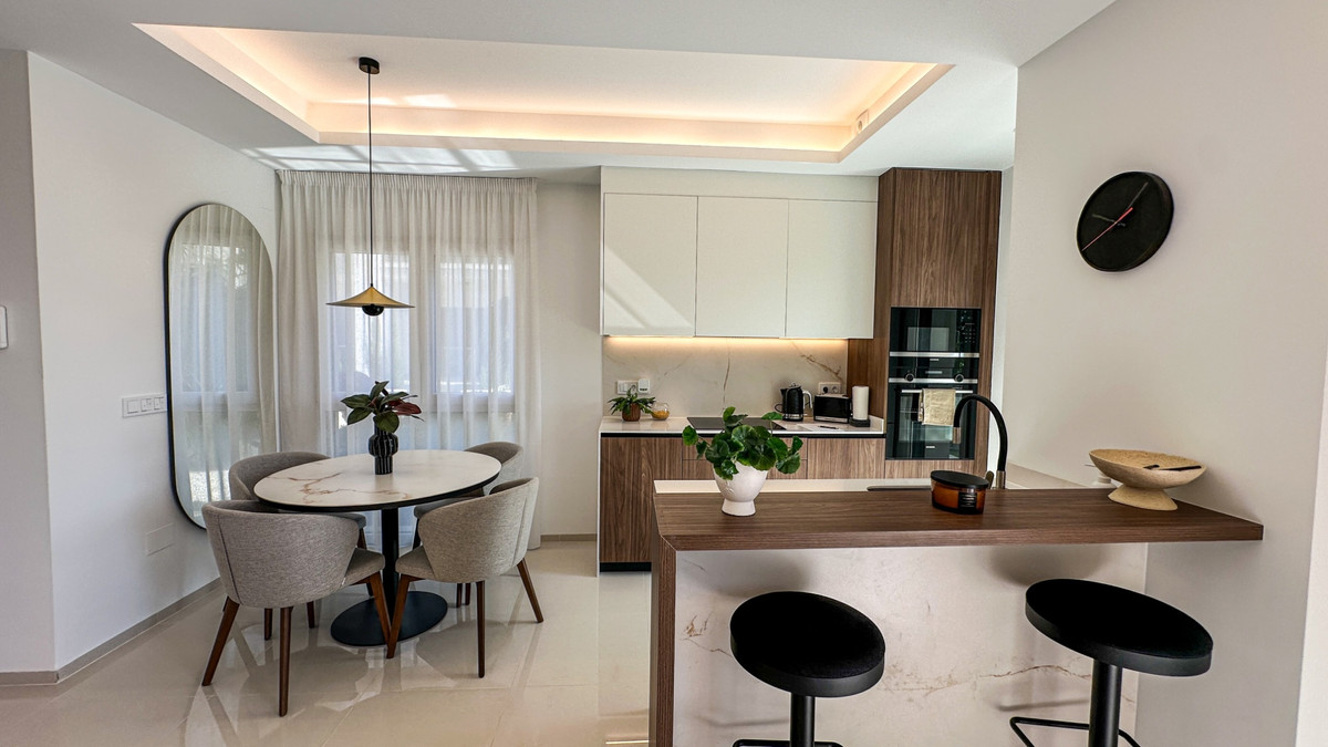 Se vende Bungalow de 2 dormitorios en Costa Blanca, Alicante, España