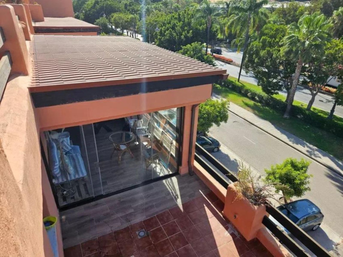 2 Bed Apartment for sale in Estepona Costa Del Sol, Málaga, Spain