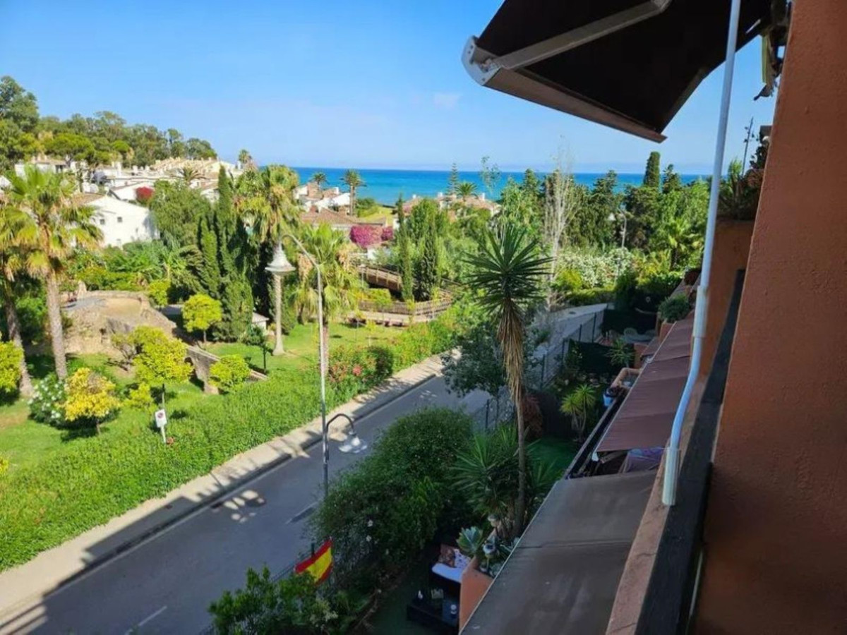 2 Bed Apartment for sale in Estepona Costa Del Sol, Málaga, Spain