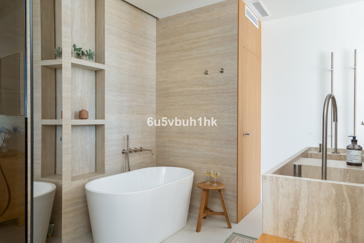 4 Bed Townhouse for sale in Nueva Andalucía Costa Del Sol, Málaga, Spain