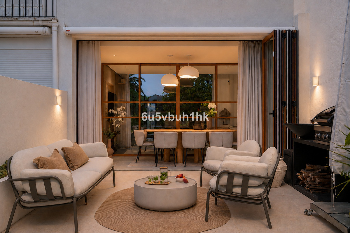 4 Bed Townhouse for sale in Nueva Andalucía Costa Del Sol, Málaga, Spain
