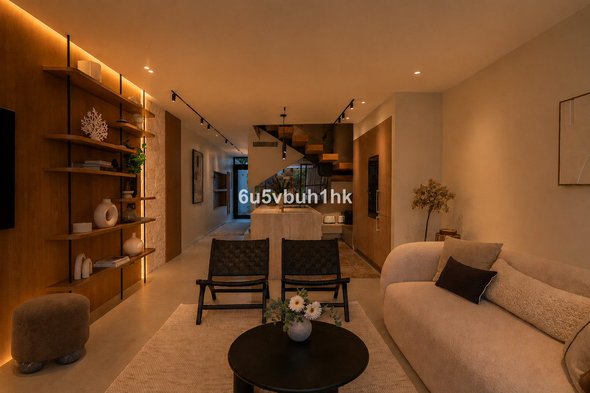 4 Bed Townhouse for sale in Nueva Andalucía Costa Del Sol, Málaga, Spain