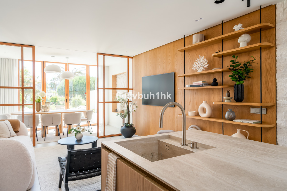 4 Bed Townhouse for sale in Nueva Andalucía Costa Del Sol, Málaga, Spain