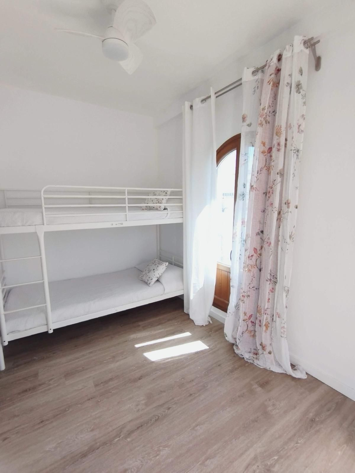 Se vende Pareada de 2 dormitorios en Costa Del Sol, Málaga, España