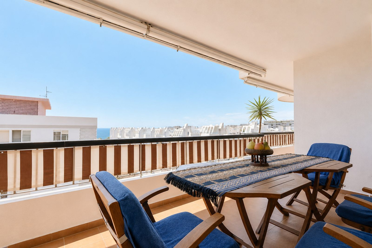 3 Bed Apartment for sale in Marbella Costa Del Sol, Málaga, Spain