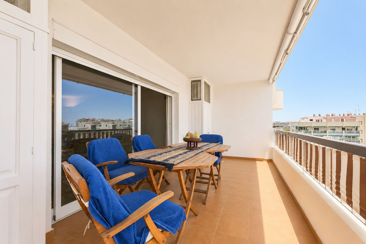 3 Bed Apartment for sale in Marbella Costa Del Sol, Málaga, Spain