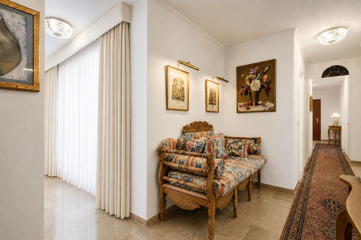 3 Bed Apartment for sale in Marbella Costa Del Sol, Málaga, Spain