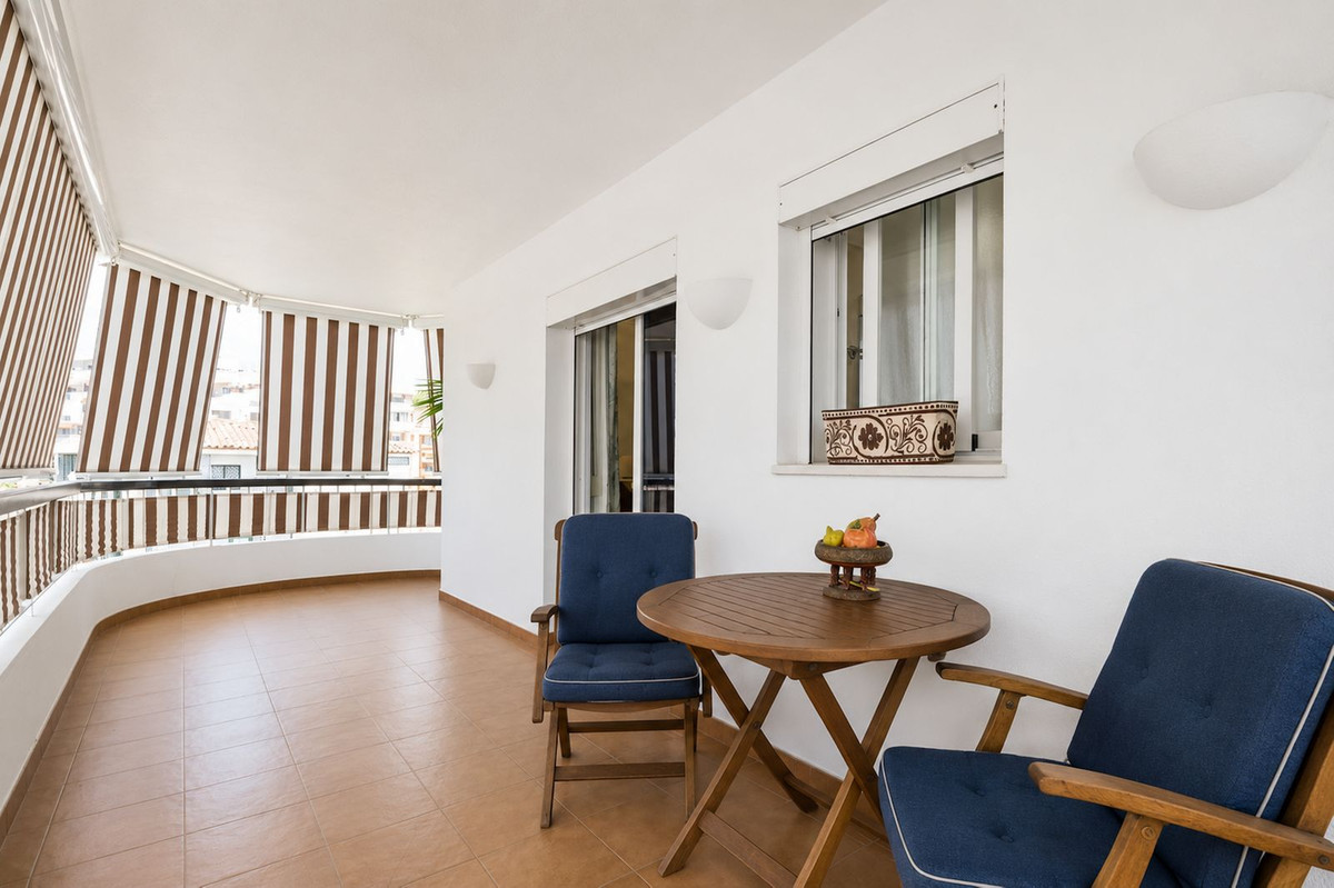 3 Bed Apartment for sale in Marbella Costa Del Sol, Málaga, Spain