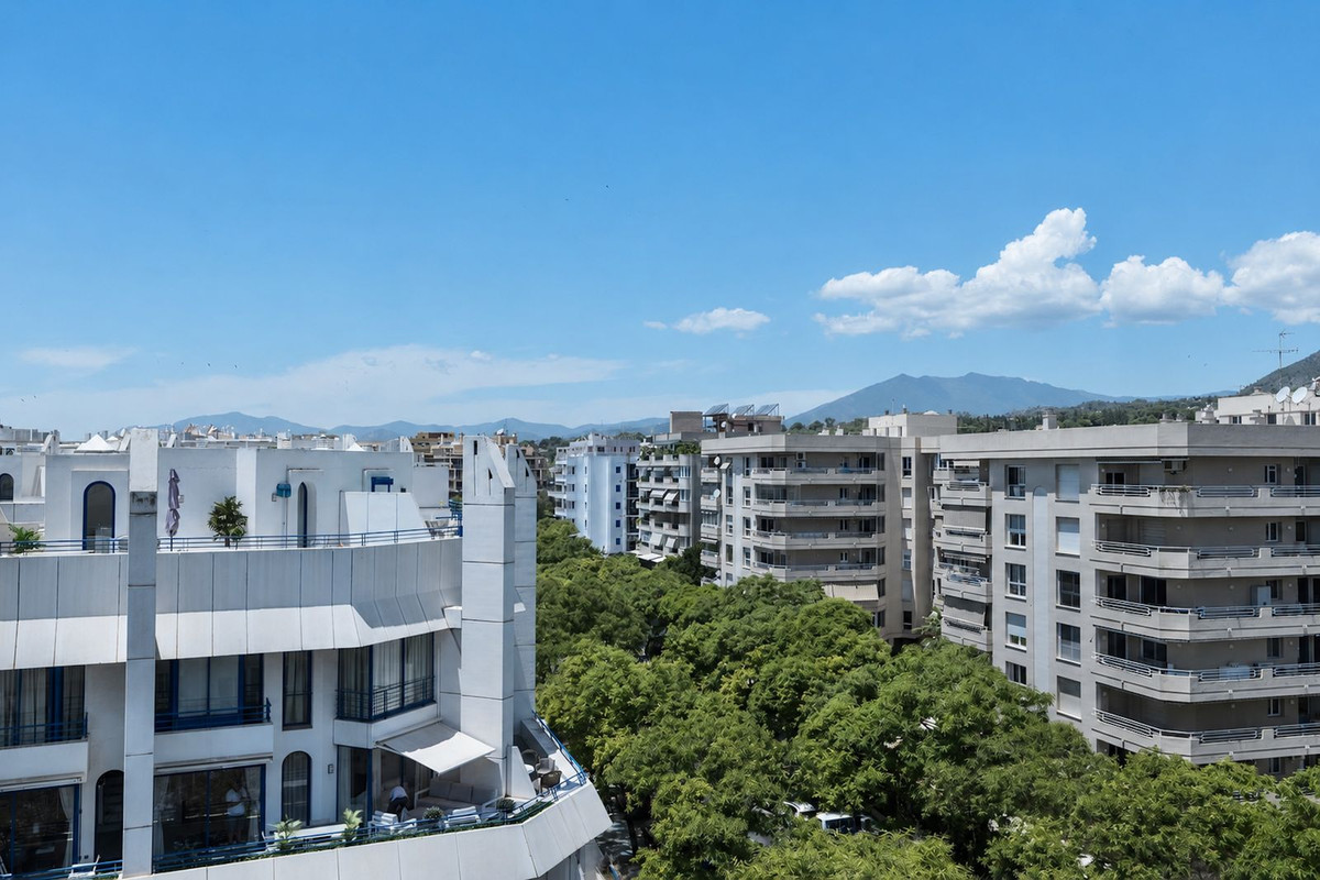3 Bed Apartment for sale in Marbella Costa Del Sol, Málaga, Spain
