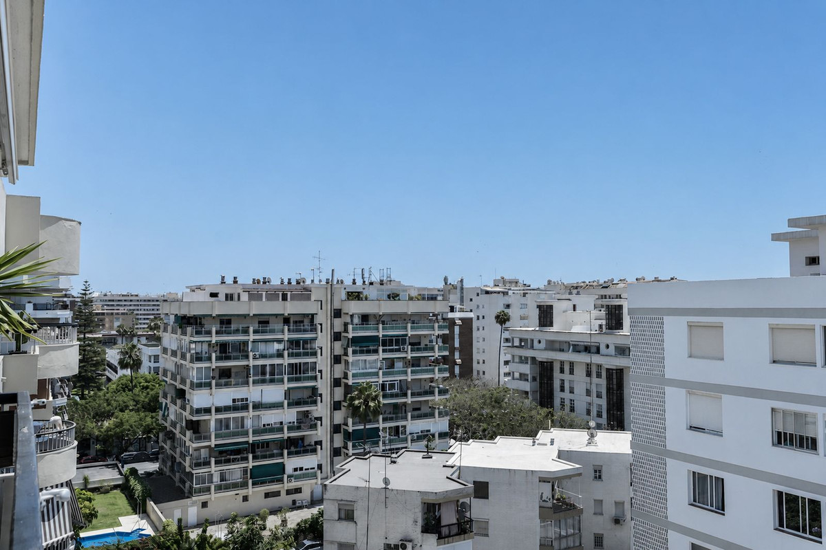 3 Bed Apartment for sale in Marbella Costa Del Sol, Málaga, Spain