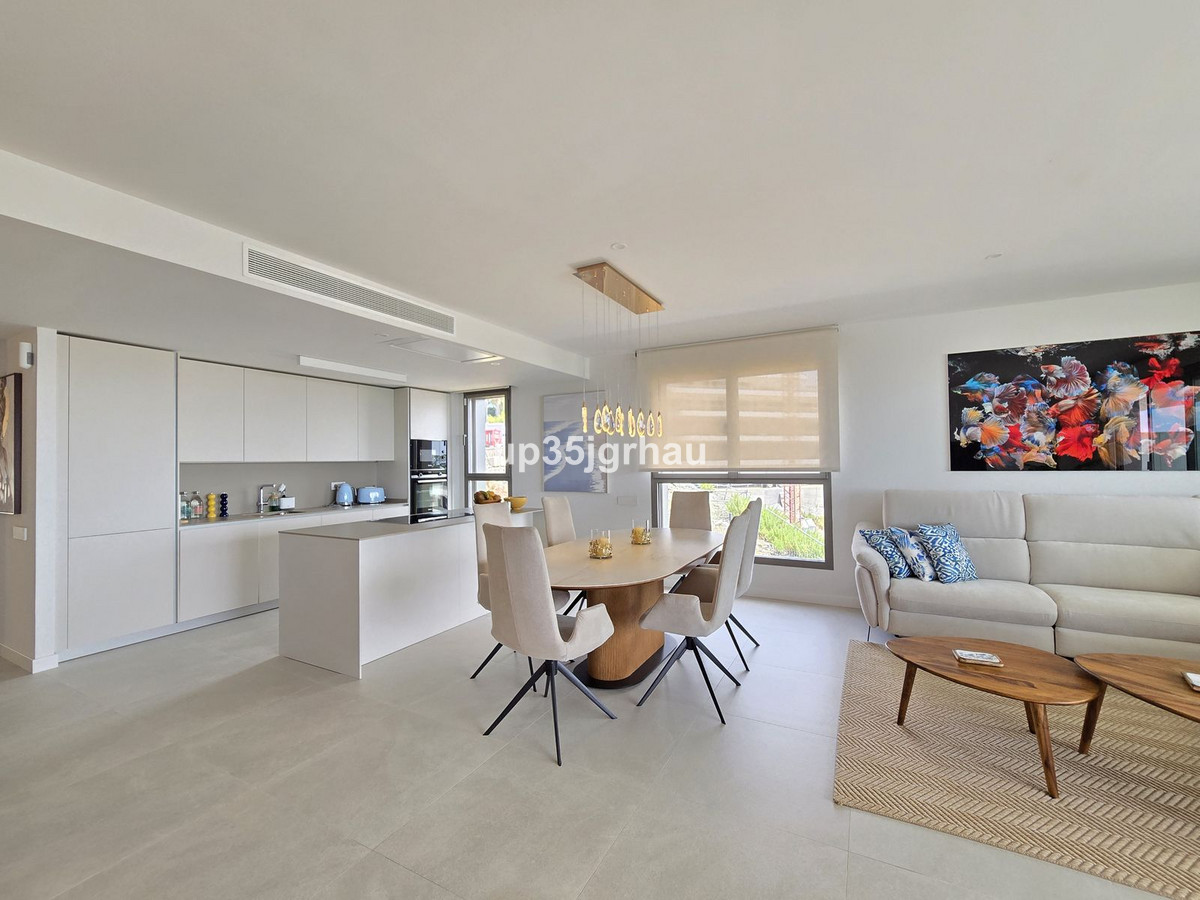 Se vende Apartamento Planta Media de 3 dormitorios en Costa Del Sol, Málaga, España