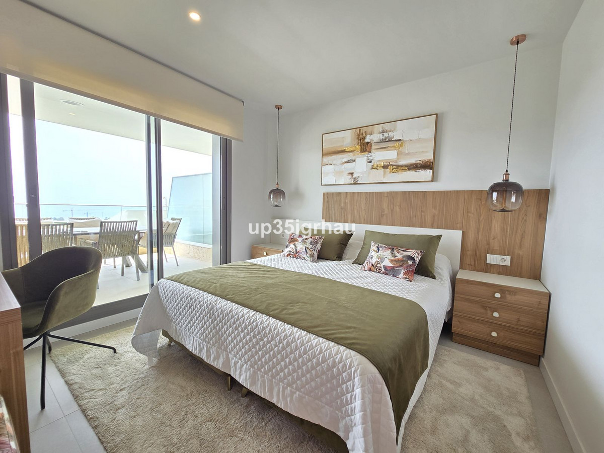 Se vende Apartamento Planta Media de 3 dormitorios en Costa Del Sol, Málaga, España