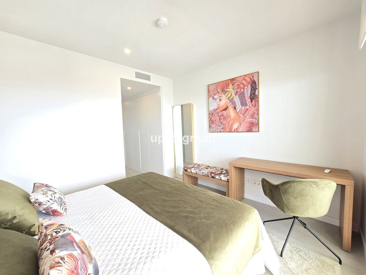 Se vende Apartamento Planta Media de 3 dormitorios en Costa Del Sol, Málaga, España