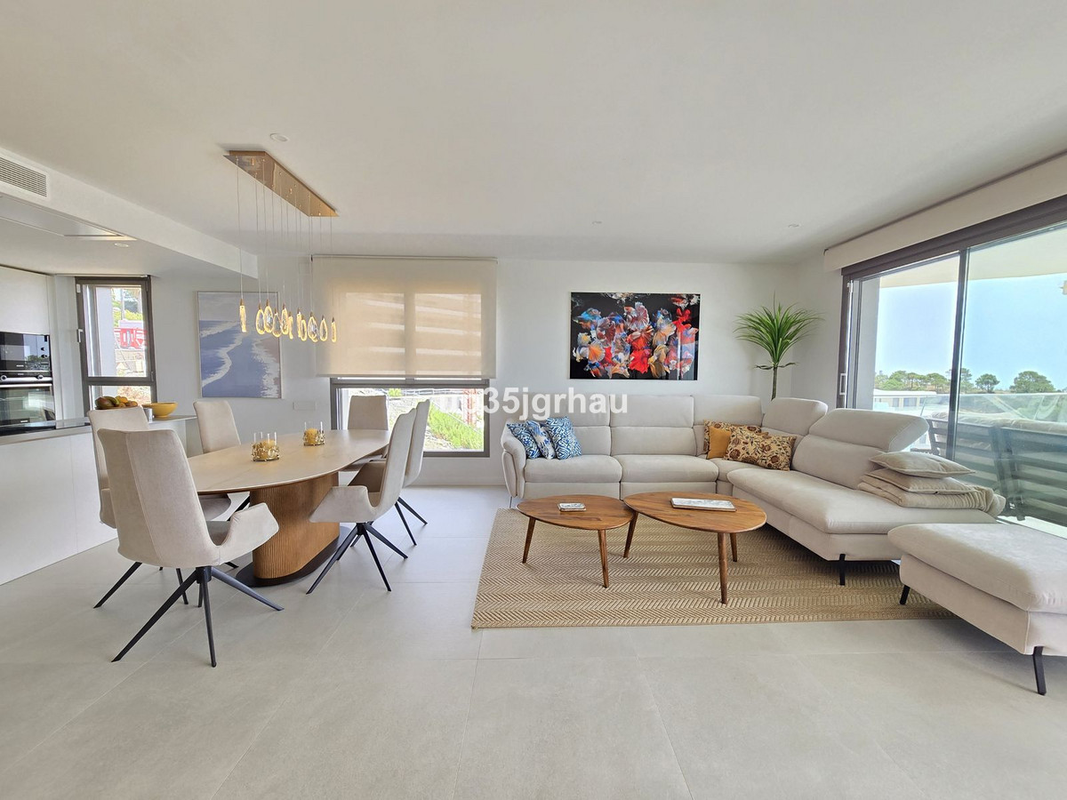 Se vende Apartamento Planta Media de 3 dormitorios en Costa Del Sol, Málaga, España