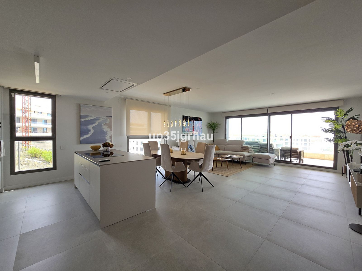Se vende Apartamento Planta Media de 3 dormitorios en Costa Del Sol, Málaga, España