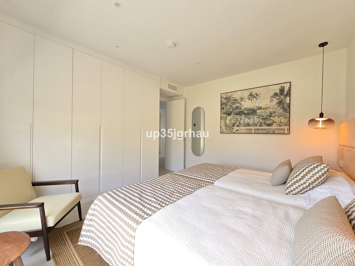 Se vende Apartamento Planta Media de 3 dormitorios en Costa Del Sol, Málaga, España