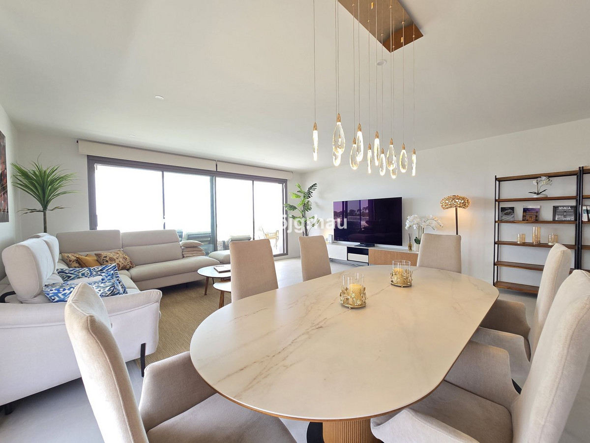 Se vende Apartamento Planta Media de 3 dormitorios en Costa Del Sol, Málaga, España