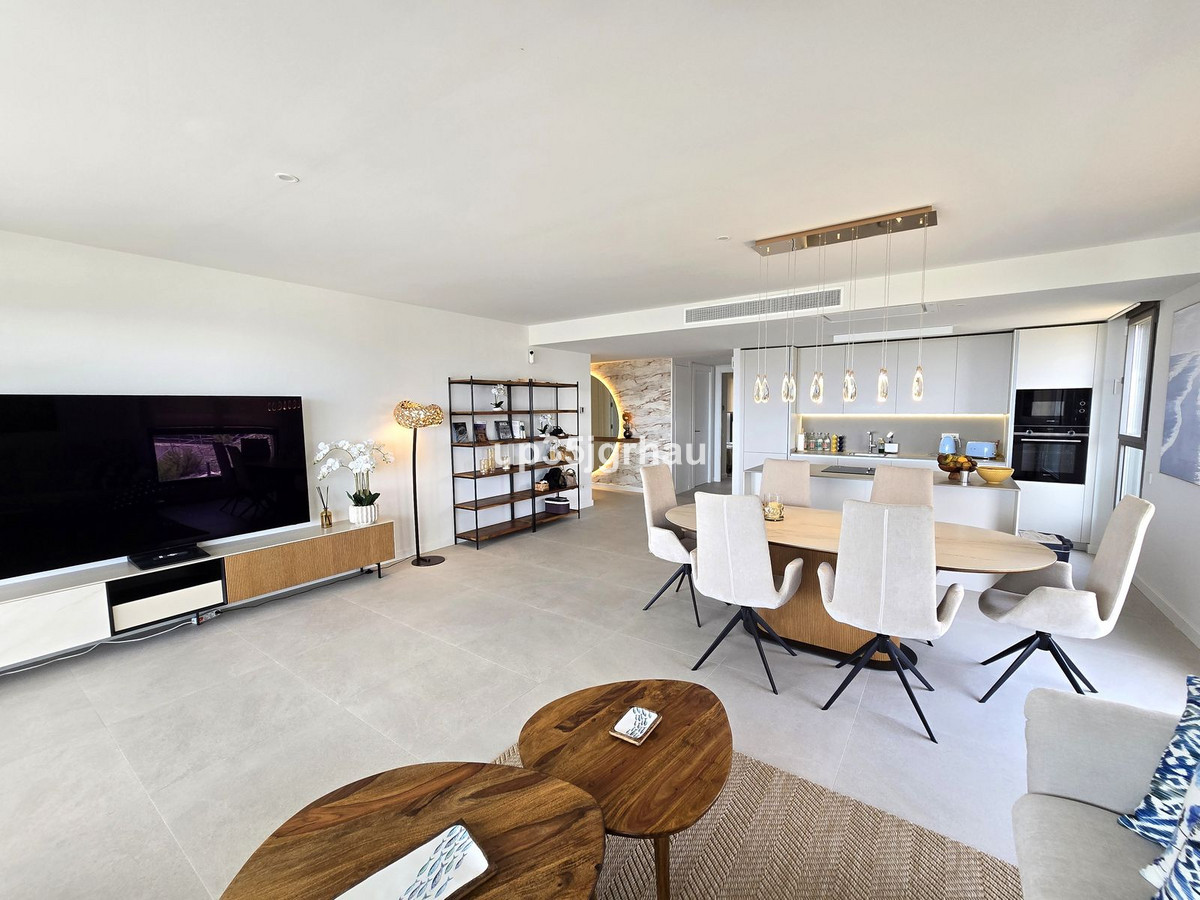 Se vende Apartamento Planta Media de 3 dormitorios en Costa Del Sol, Málaga, España