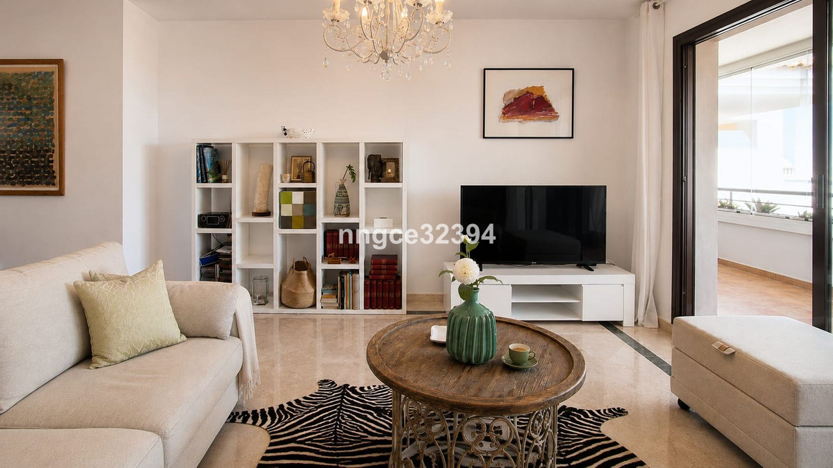 Se vende Apartamento Planta Media de 2 dormitorios en Costa Del Sol, Málaga, España
