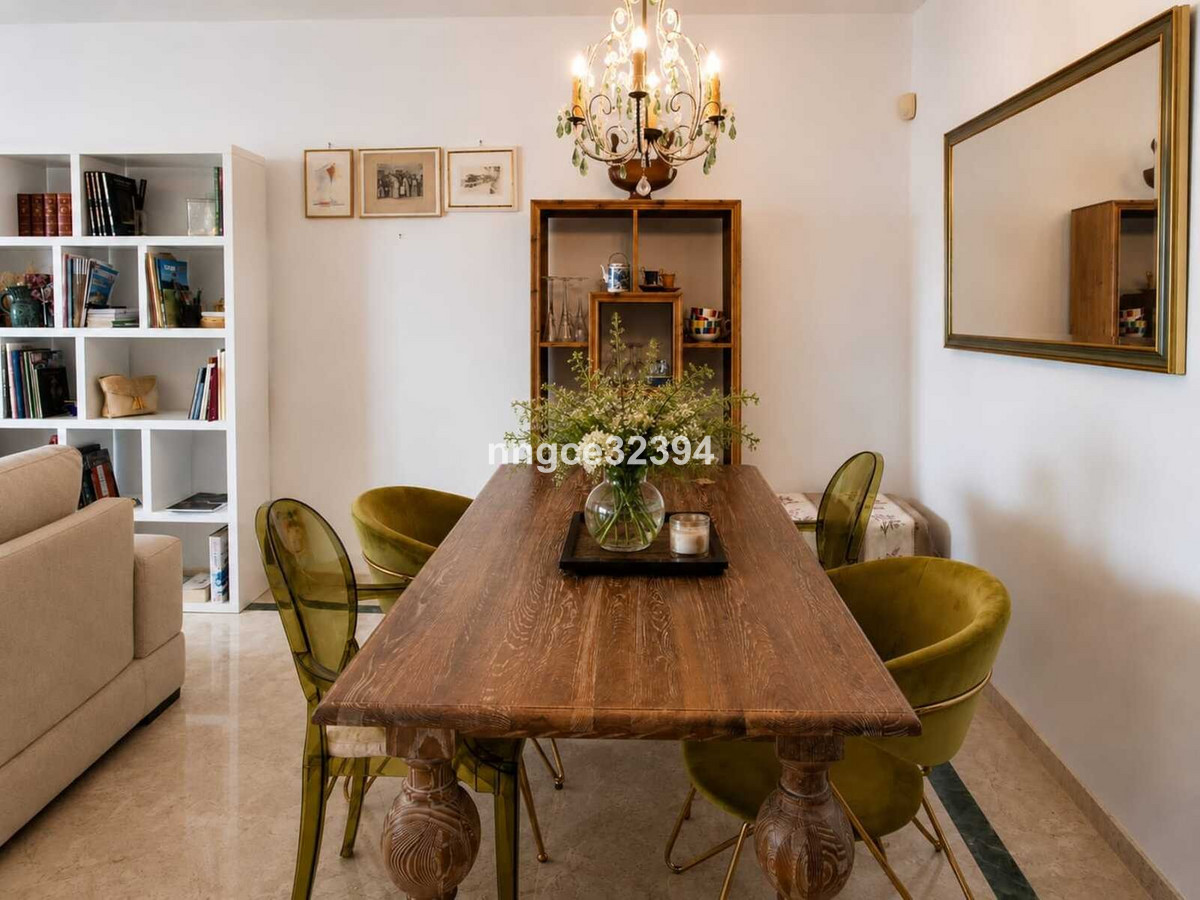 Se vende Apartamento Planta Media de 2 dormitorios en Costa Del Sol, Málaga, España