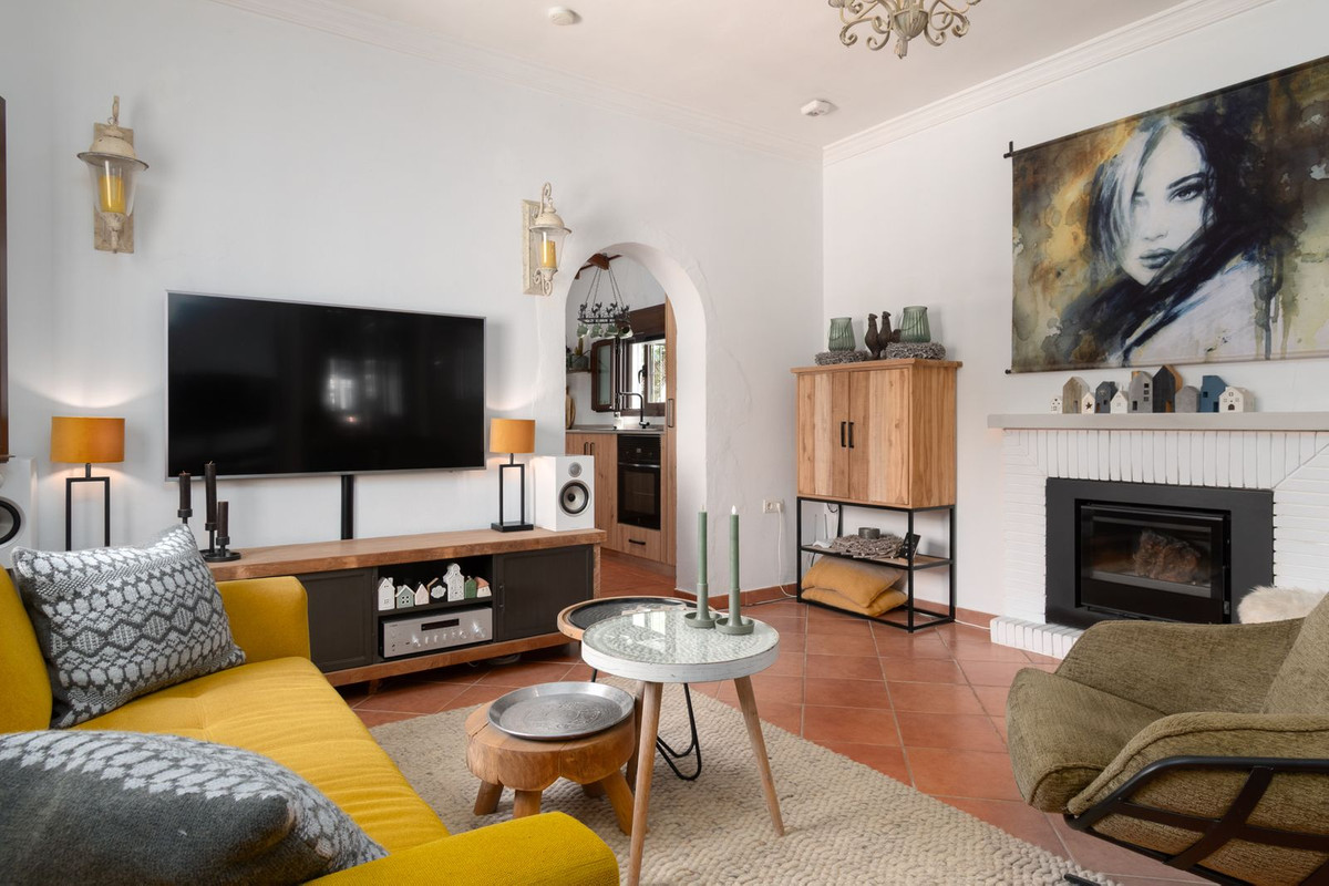 Se vende Finca - Cortijo de 3 dormitorios en Costa Del Sol, Málaga, España